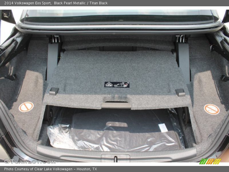 Black Pearl Metallic / Titan Black 2014 Volkswagen Eos Sport