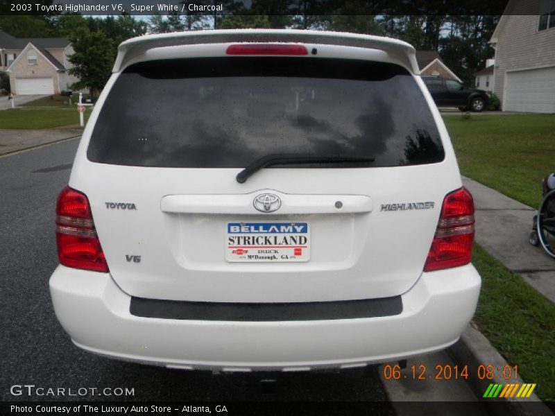 Super White / Charcoal 2003 Toyota Highlander V6