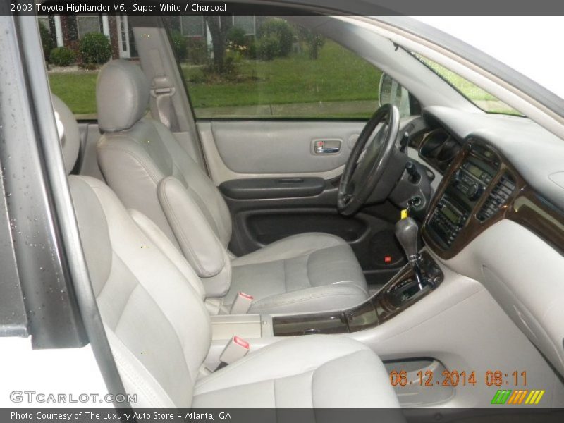 Super White / Charcoal 2003 Toyota Highlander V6