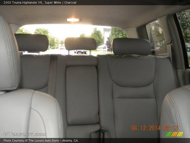 Super White / Charcoal 2003 Toyota Highlander V6