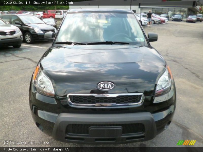 Shadow Black / Black Cloth 2010 Kia Soul 1.6