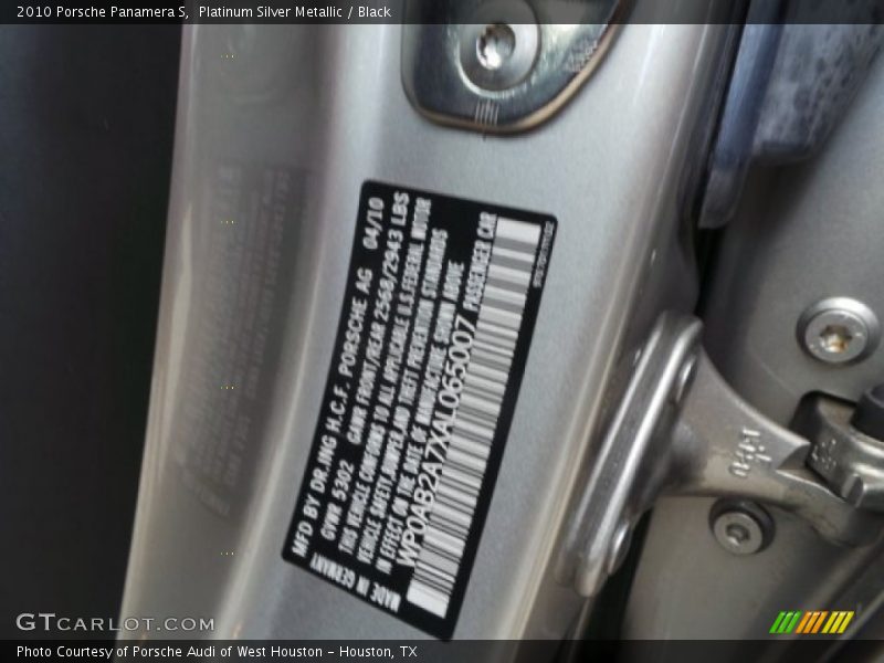 Platinum Silver Metallic / Black 2010 Porsche Panamera S
