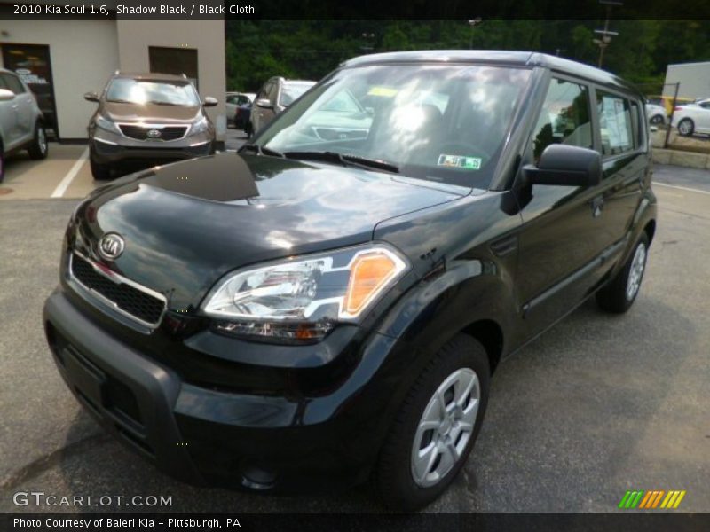 Shadow Black / Black Cloth 2010 Kia Soul 1.6