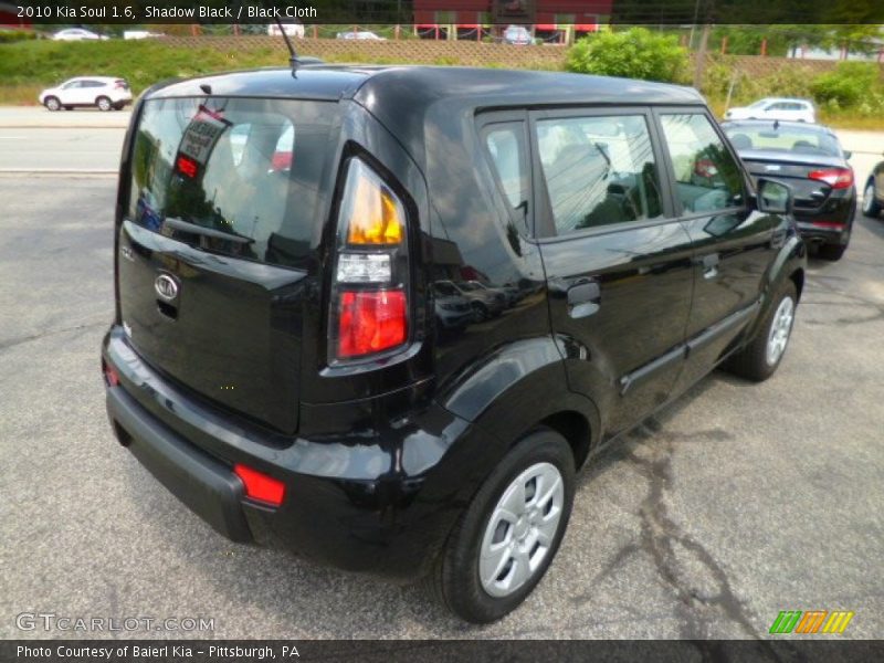 Shadow Black / Black Cloth 2010 Kia Soul 1.6