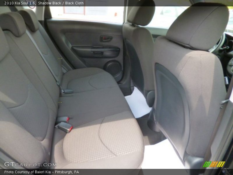 Shadow Black / Black Cloth 2010 Kia Soul 1.6