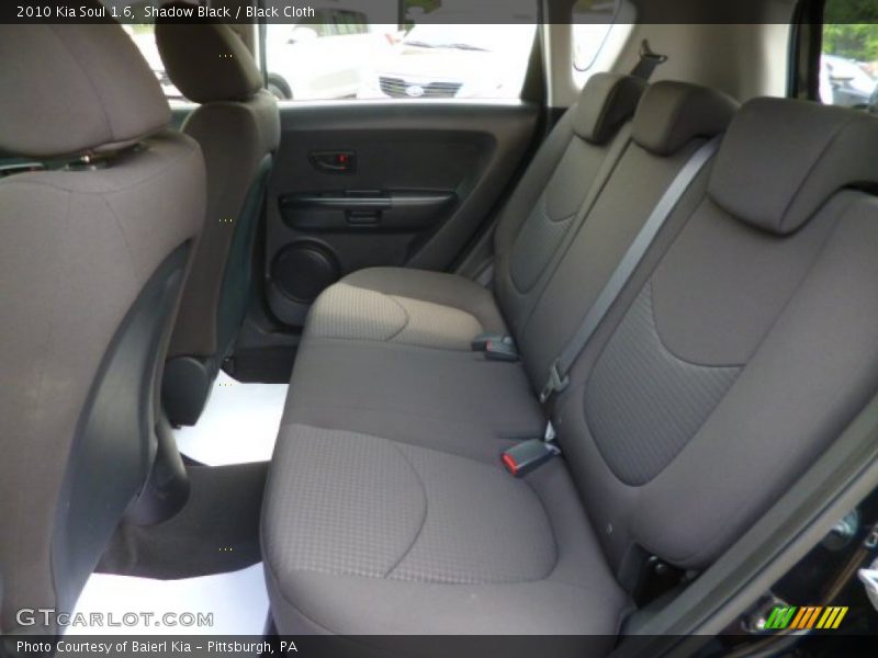 Shadow Black / Black Cloth 2010 Kia Soul 1.6