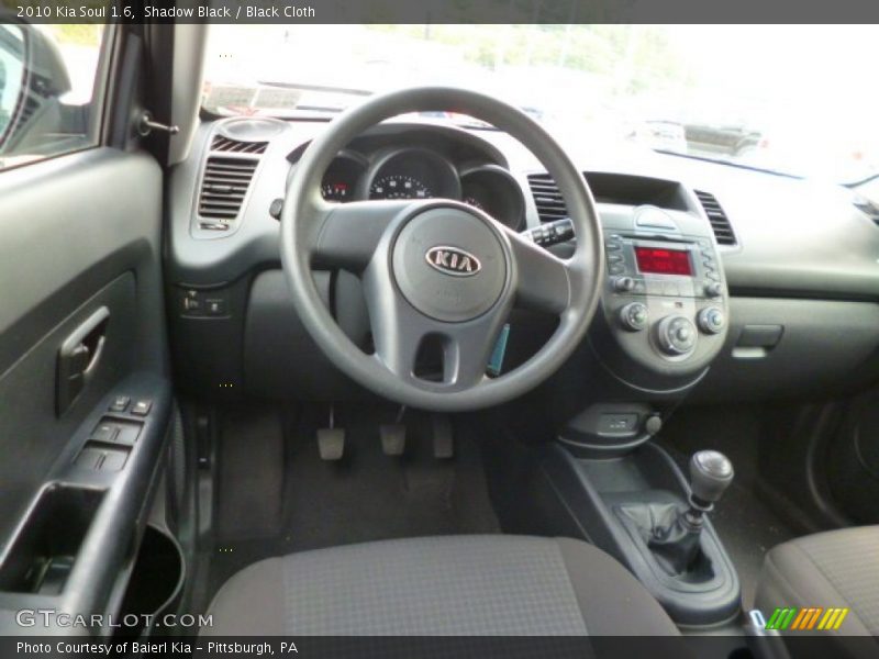 Shadow Black / Black Cloth 2010 Kia Soul 1.6
