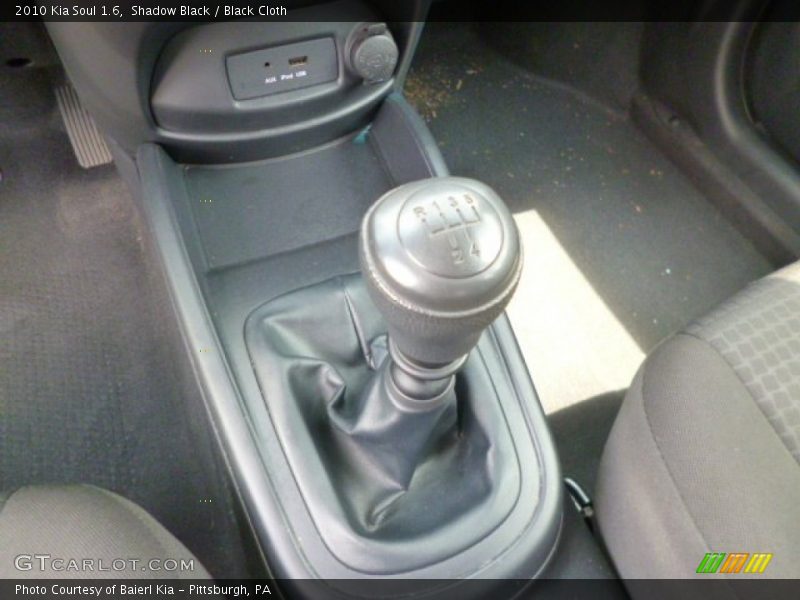 Shadow Black / Black Cloth 2010 Kia Soul 1.6