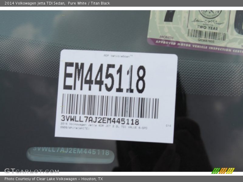 Pure White / Titan Black 2014 Volkswagen Jetta TDI Sedan