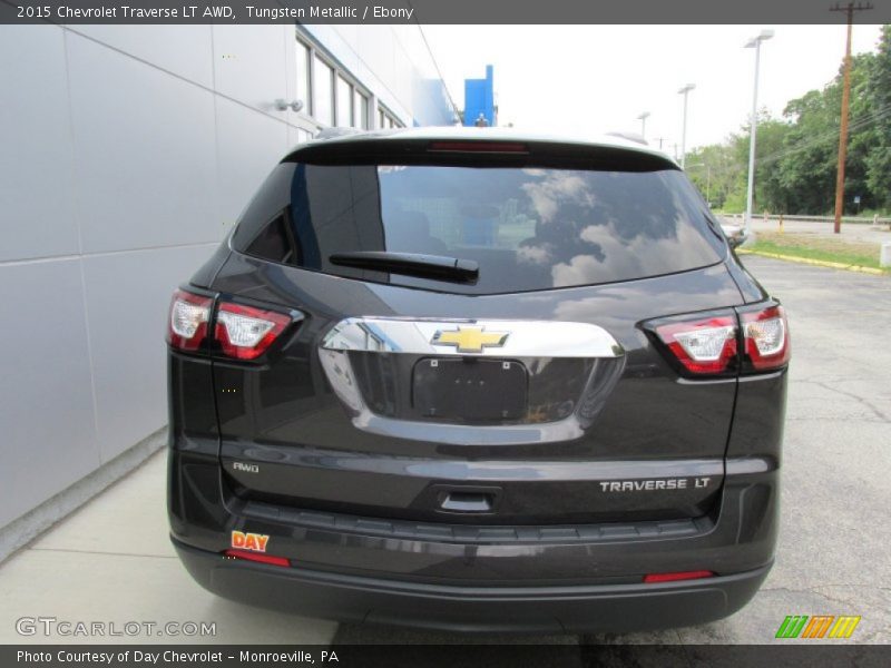 Tungsten Metallic / Ebony 2015 Chevrolet Traverse LT AWD