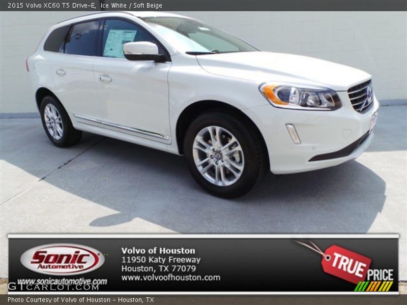 Ice White / Soft Beige 2015 Volvo XC60 T5 Drive-E