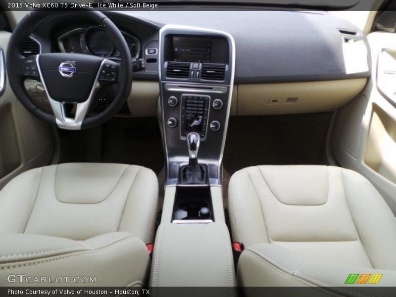 Ice White / Soft Beige 2015 Volvo XC60 T5 Drive-E