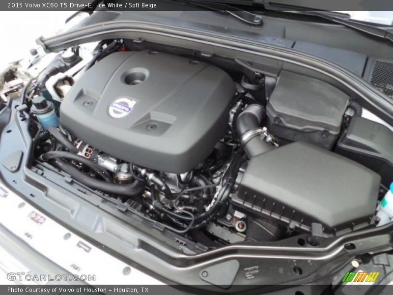 Ice White / Soft Beige 2015 Volvo XC60 T5 Drive-E