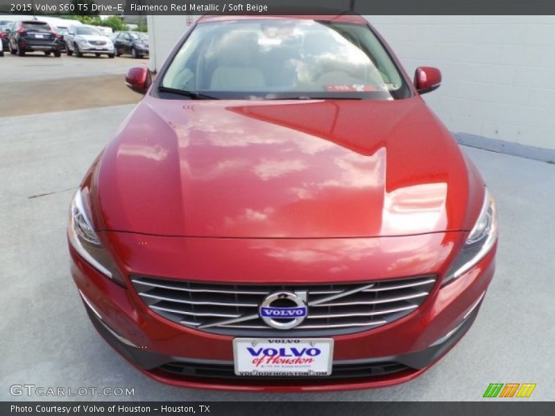 Flamenco Red Metallic / Soft Beige 2015 Volvo S60 T5 Drive-E