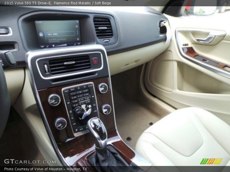 Flamenco Red Metallic / Soft Beige 2015 Volvo S60 T5 Drive-E