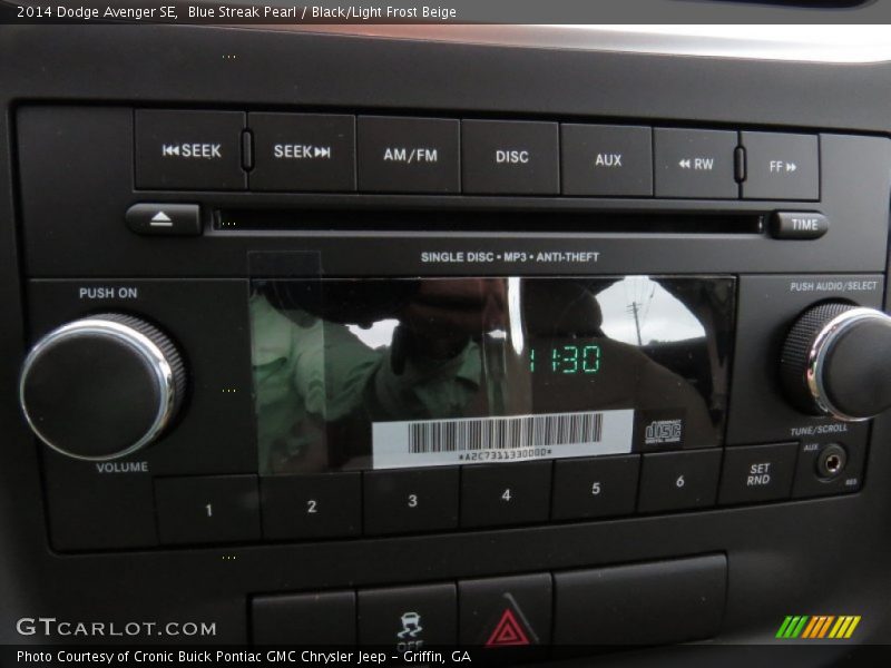 Blue Streak Pearl / Black/Light Frost Beige 2014 Dodge Avenger SE