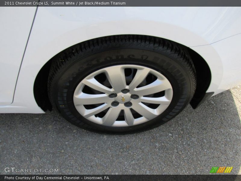 Summit White / Jet Black/Medium Titanium 2011 Chevrolet Cruze LS
