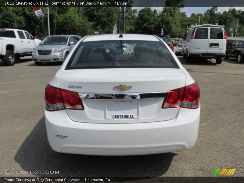 Summit White / Jet Black/Medium Titanium 2011 Chevrolet Cruze LS