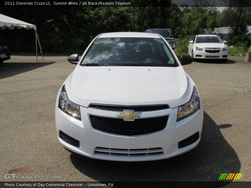 Summit White / Jet Black/Medium Titanium 2011 Chevrolet Cruze LS