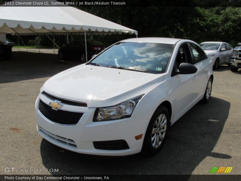 Summit White / Jet Black/Medium Titanium 2011 Chevrolet Cruze LS
