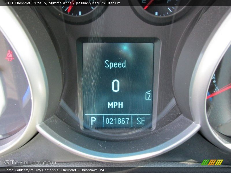 Summit White / Jet Black/Medium Titanium 2011 Chevrolet Cruze LS