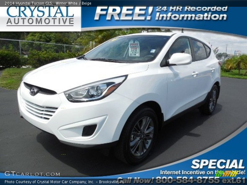 Winter White / Beige 2014 Hyundai Tucson GLS