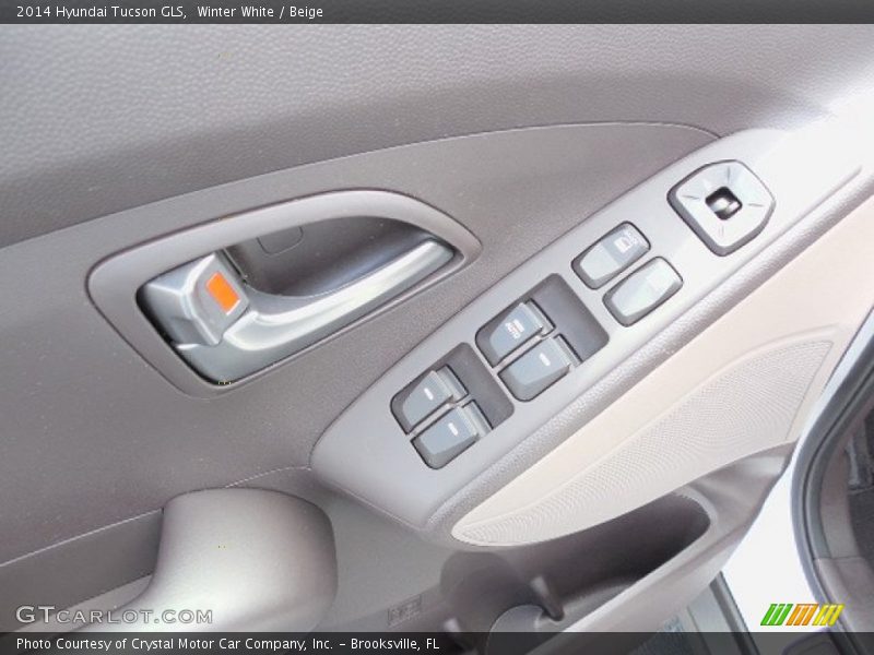 Winter White / Beige 2014 Hyundai Tucson GLS