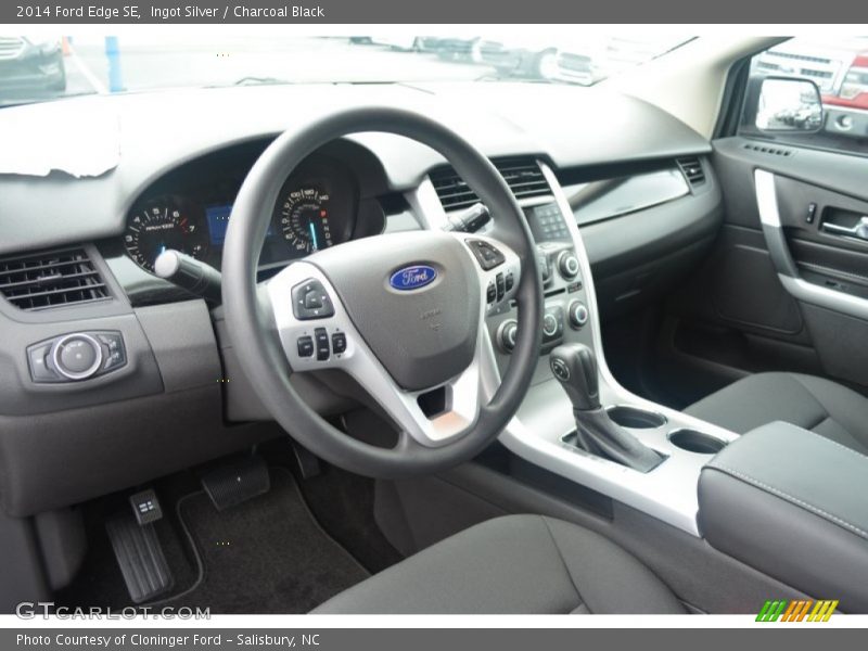 Ingot Silver / Charcoal Black 2014 Ford Edge SE