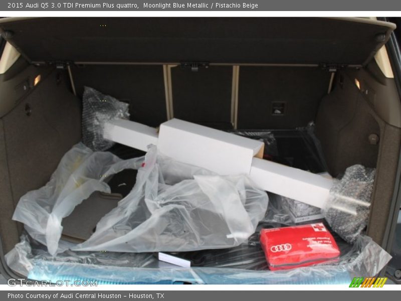 Moonlight Blue Metallic / Pistachio Beige 2015 Audi Q5 3.0 TDI Premium Plus quattro