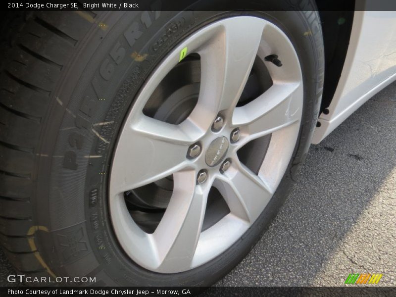 Bright White / Black 2014 Dodge Charger SE
