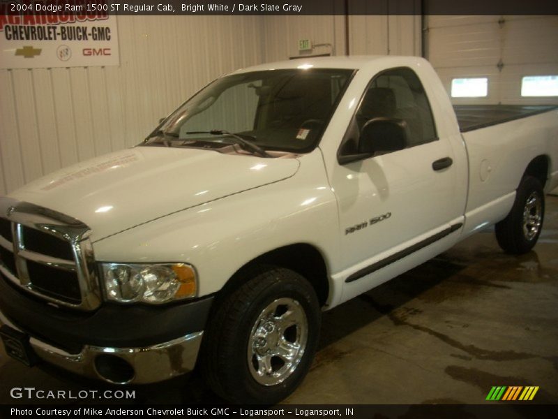 Bright White / Dark Slate Gray 2004 Dodge Ram 1500 ST Regular Cab