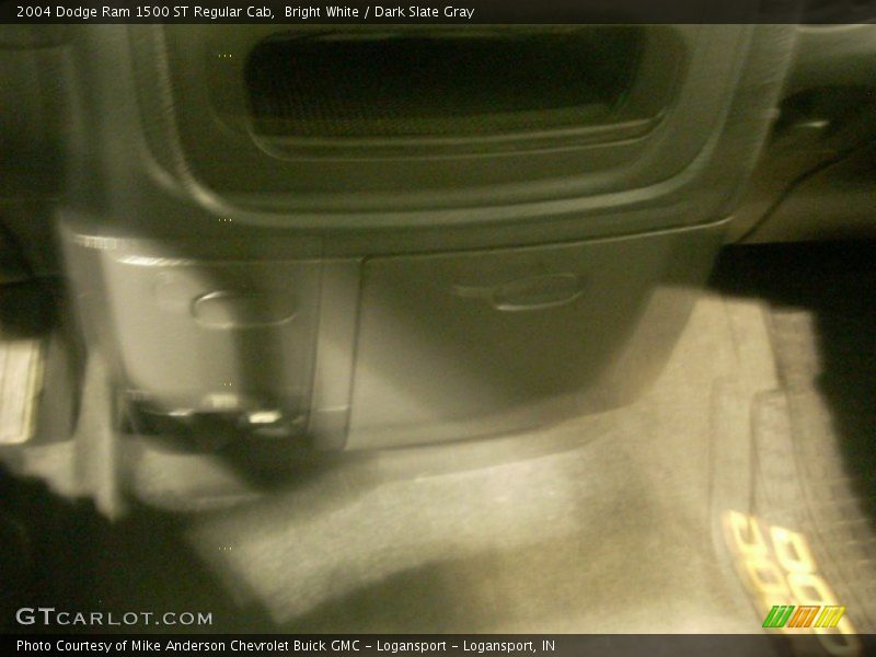Bright White / Dark Slate Gray 2004 Dodge Ram 1500 ST Regular Cab