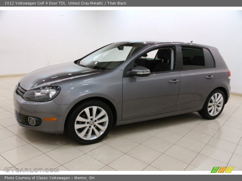 Front 3/4 View of 2012 Golf 4 Door TDI