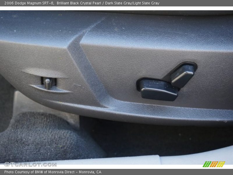Brilliant Black Crystal Pearl / Dark Slate Gray/Light Slate Gray 2006 Dodge Magnum SRT-8