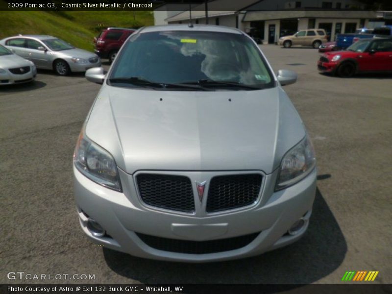 Cosmic Silver Metallic / Charcoal 2009 Pontiac G3