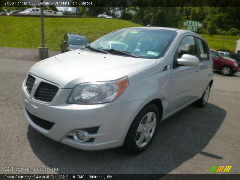 Front 3/4 View of 2009 G3 