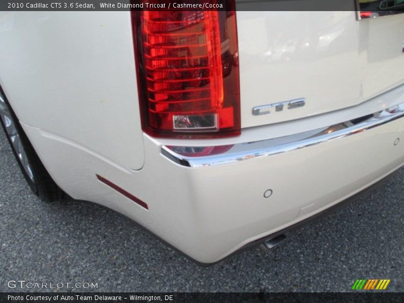 White Diamond Tricoat / Cashmere/Cocoa 2010 Cadillac CTS 3.6 Sedan