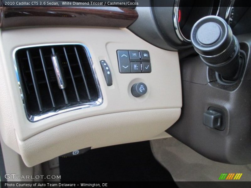 White Diamond Tricoat / Cashmere/Cocoa 2010 Cadillac CTS 3.6 Sedan