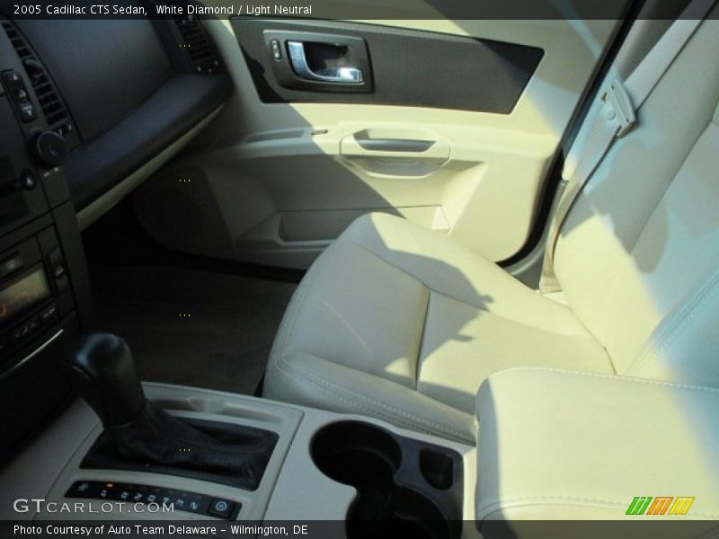 White Diamond / Light Neutral 2005 Cadillac CTS Sedan