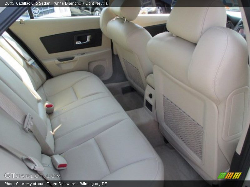 White Diamond / Light Neutral 2005 Cadillac CTS Sedan