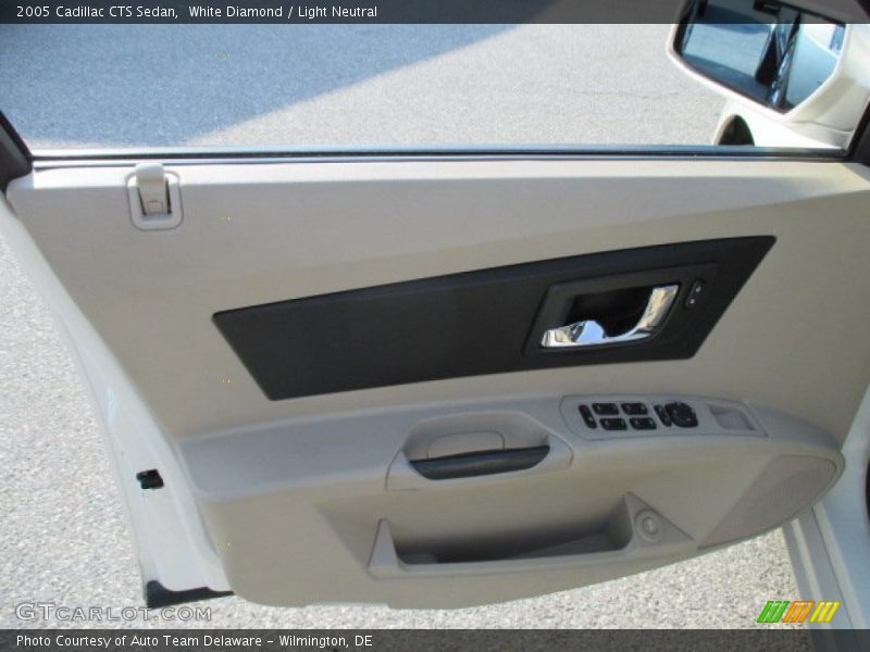 White Diamond / Light Neutral 2005 Cadillac CTS Sedan