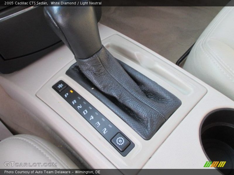 White Diamond / Light Neutral 2005 Cadillac CTS Sedan