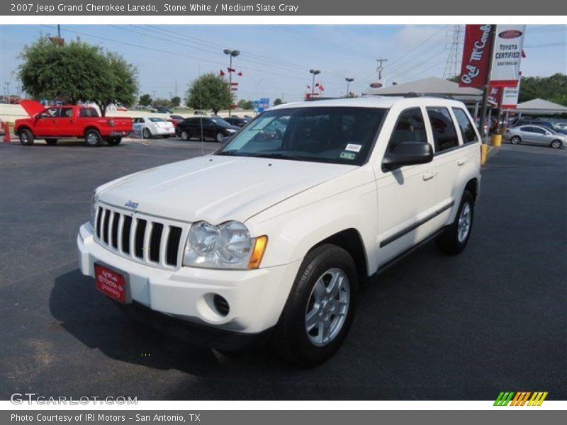Stone White / Medium Slate Gray 2007 Jeep Grand Cherokee Laredo