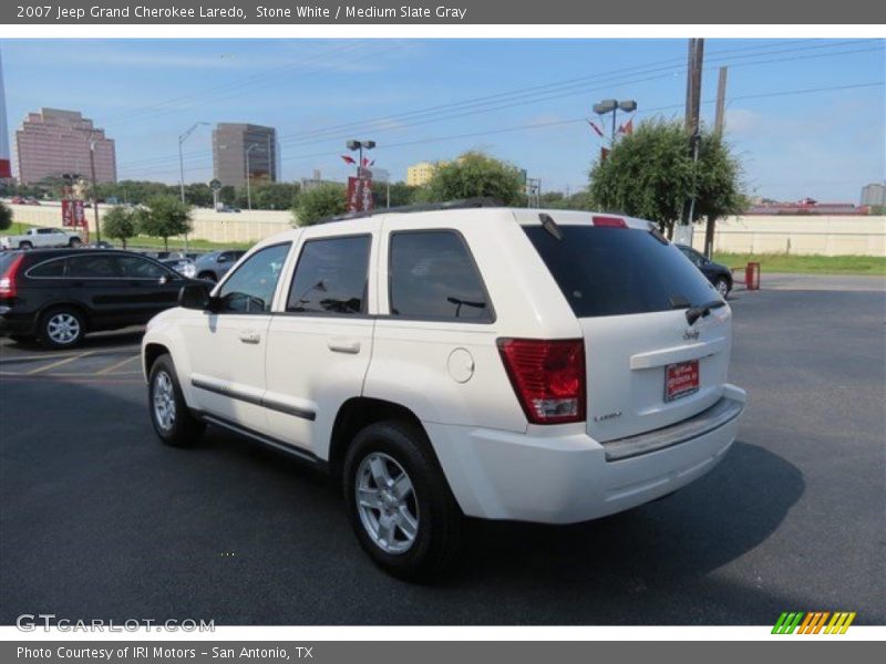 Stone White / Medium Slate Gray 2007 Jeep Grand Cherokee Laredo