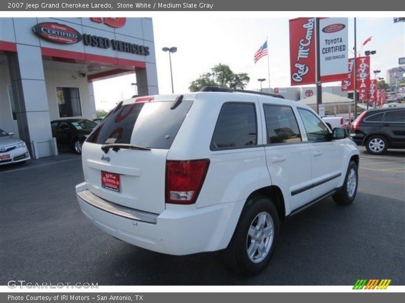 Stone White / Medium Slate Gray 2007 Jeep Grand Cherokee Laredo