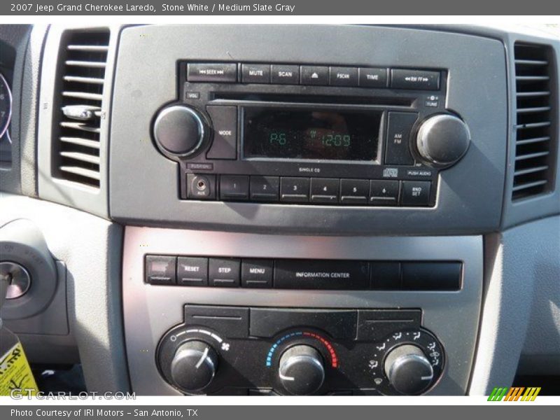 Stone White / Medium Slate Gray 2007 Jeep Grand Cherokee Laredo
