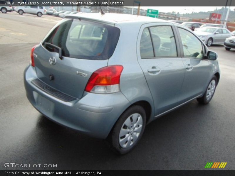 Meteorite Metallic / Dark Charcoal 2009 Toyota Yaris 5 Door Liftback