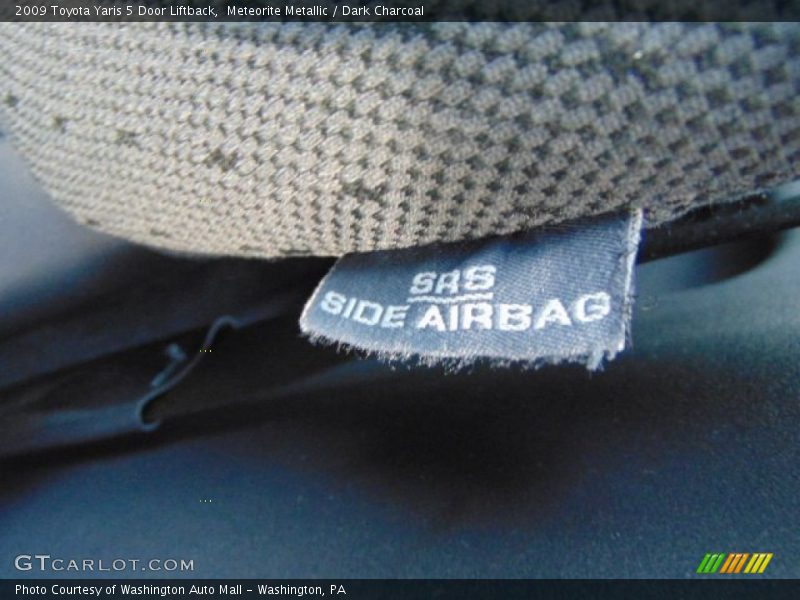 Meteorite Metallic / Dark Charcoal 2009 Toyota Yaris 5 Door Liftback