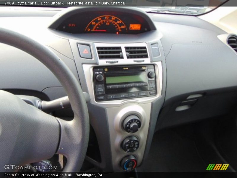 Meteorite Metallic / Dark Charcoal 2009 Toyota Yaris 5 Door Liftback