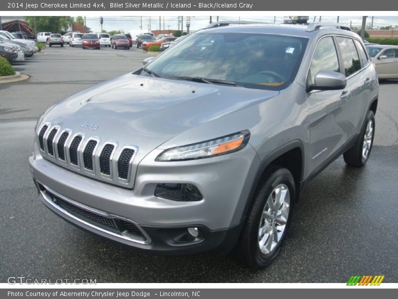 Front 3/4 View of 2014 Cherokee Limited 4x4
